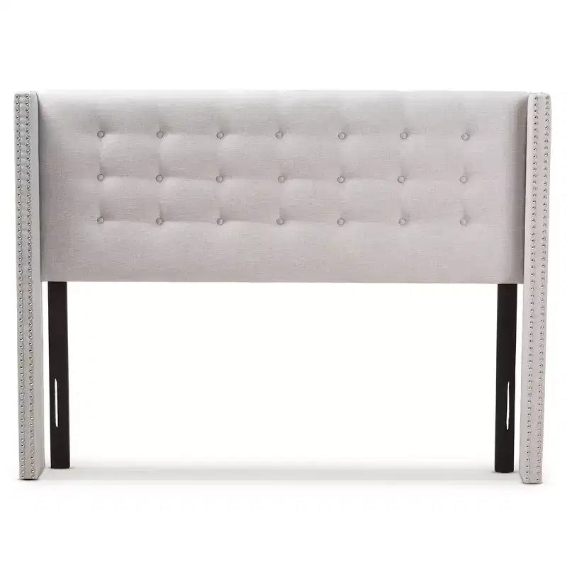 Tête de lit capitonnée en tissu moderne et contemporain Queen Ginaro avec clous et ailes - Baxton Studio : design élégant, cadre en MDF, nettoyage ciblé