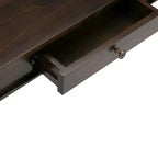 Table basse WyndenHall en bois massif de 112 cm avec tiroir, finition laquée