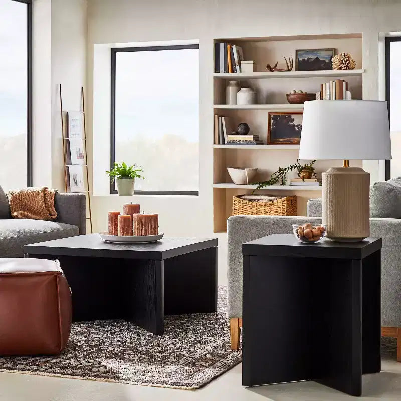 Table basse carrée en bois River Heights noire - Threshold™ conçue avec Studio McGee : pieds entrecroisés modernes