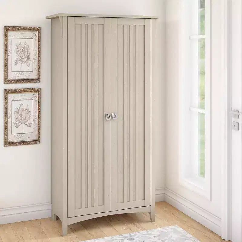 Armoire de rangement haute Salinas avec portes - Bush Furniture