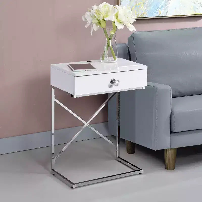 Table de chevet Vish 1 tiroir avec port USB de 24/7 Shop At Home