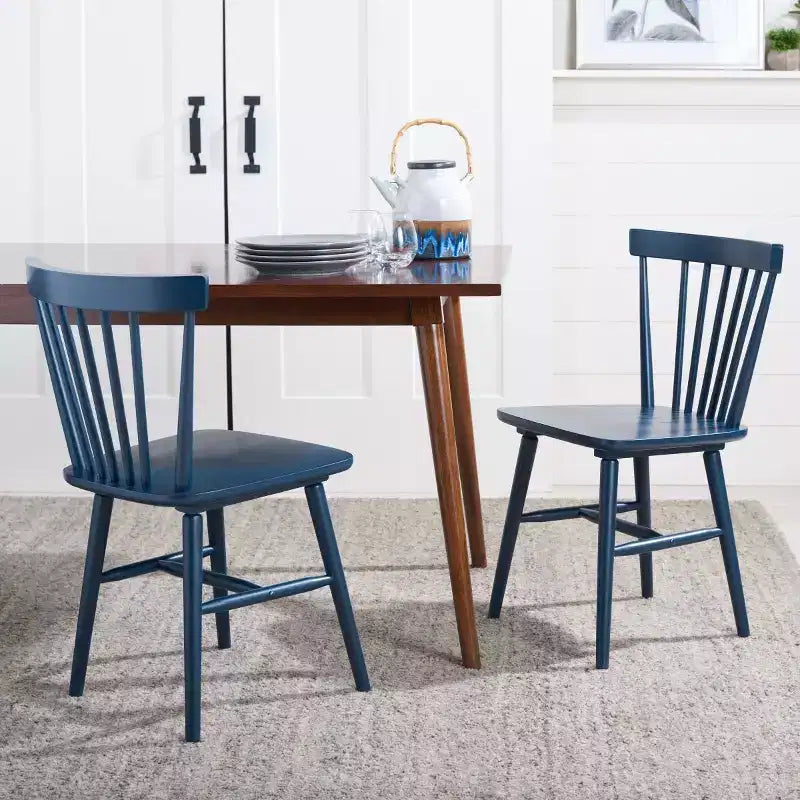 Chaise de salle à manger Winona à dossier à fuseaux - DCH8500 - Safavieh