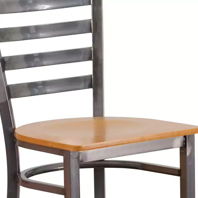 Tabouret de bar Emma et Oliver à dossier échelle en métal, avec finition transparente, pour restaurant