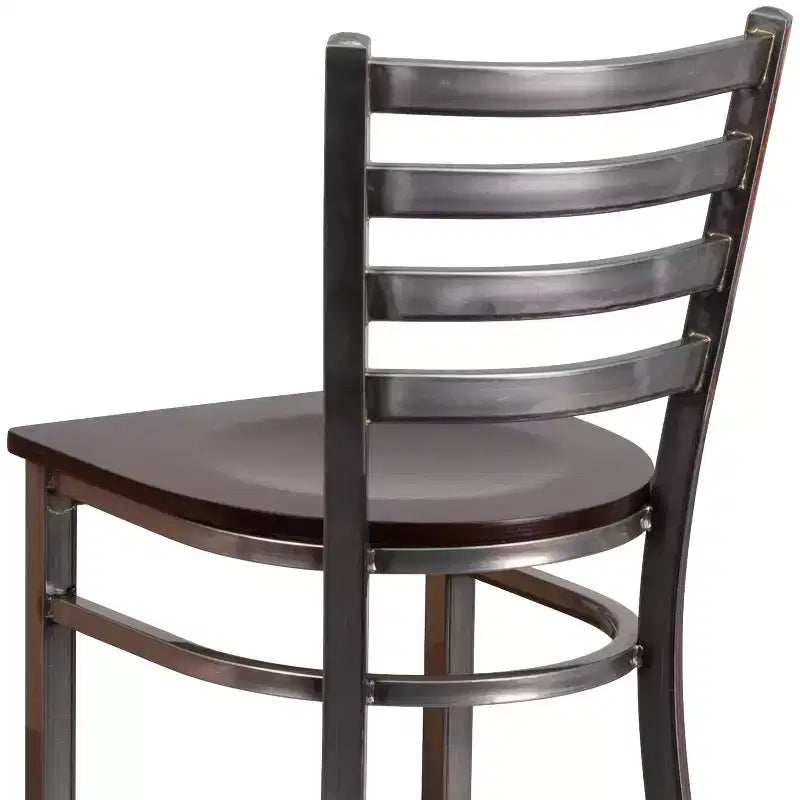 Tabouret de bar Emma et Oliver à dossier échelle en métal, avec finition transparente, pour restaurant