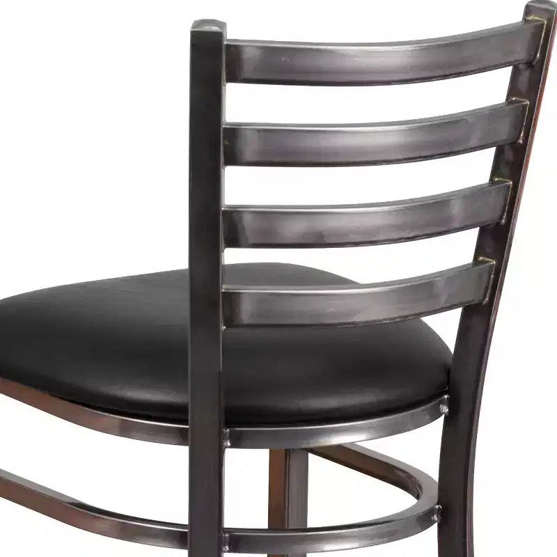 Tabouret de bar Emma et Oliver à dossier échelle en métal, avec finition transparente, pour restaurant