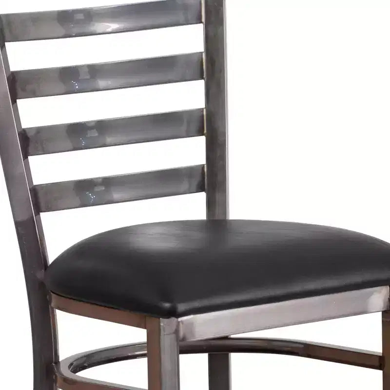 Tabouret de bar Emma et Oliver à dossier échelle en métal, avec finition transparente, pour restaurant