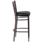 Tabouret de bar Emma et Oliver à dossier échelle en métal, avec finition transparente, pour restaurant