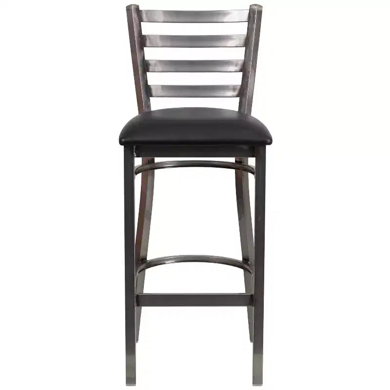 Tabouret de bar Emma et Oliver à dossier échelle en métal, avec finition transparente, pour restaurant
