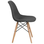 Chaise de salle à manger Emma et Oliver en tissu avec pieds en bois