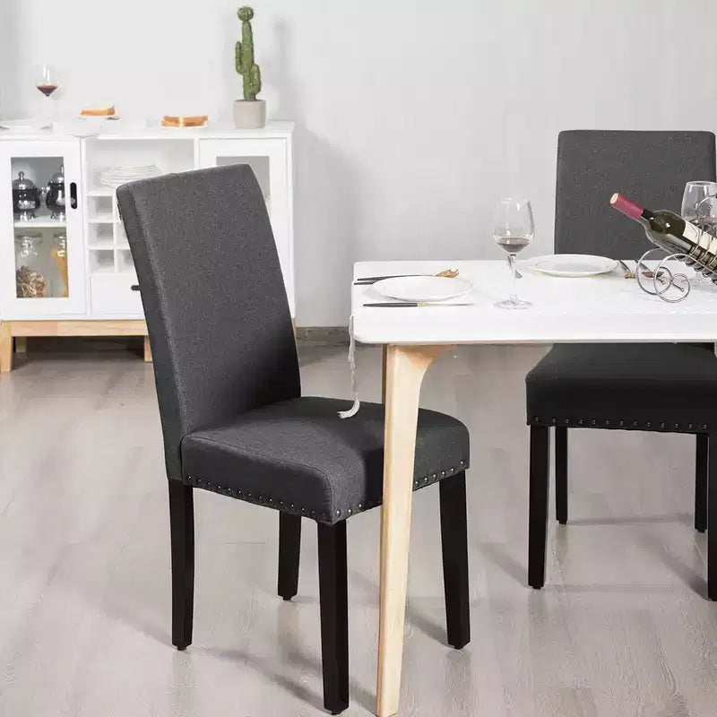 Lot de 2 chaises de salle à manger en tissu Costway rembourrées avec clous décoratifs
