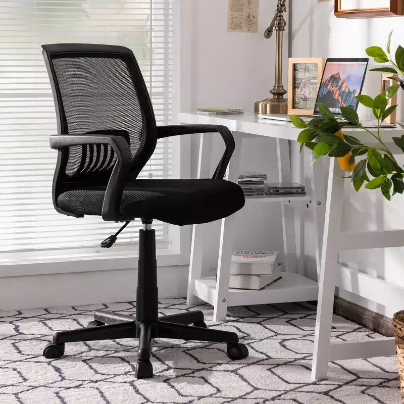 Chaise de bureau Costway à dossier mi-haut en maille, hauteur réglable, fauteuil de direction avec support lombaire