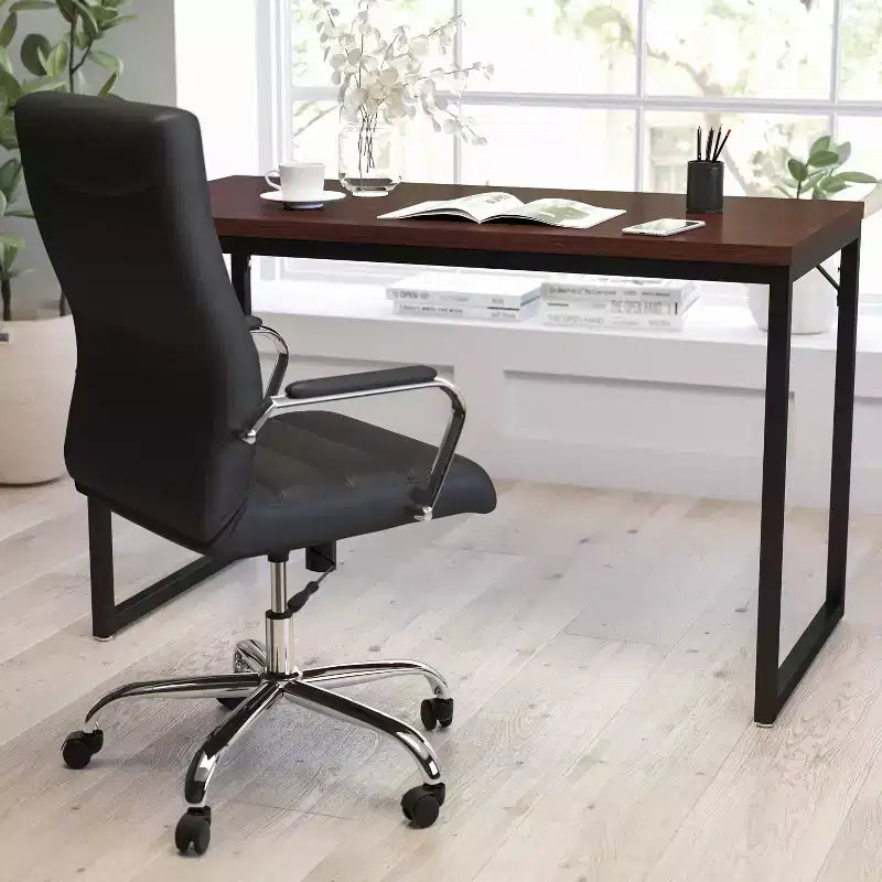 Bureau d'ordinateur Merrick Lane de 47 pouces avec cadre métallique ouvert