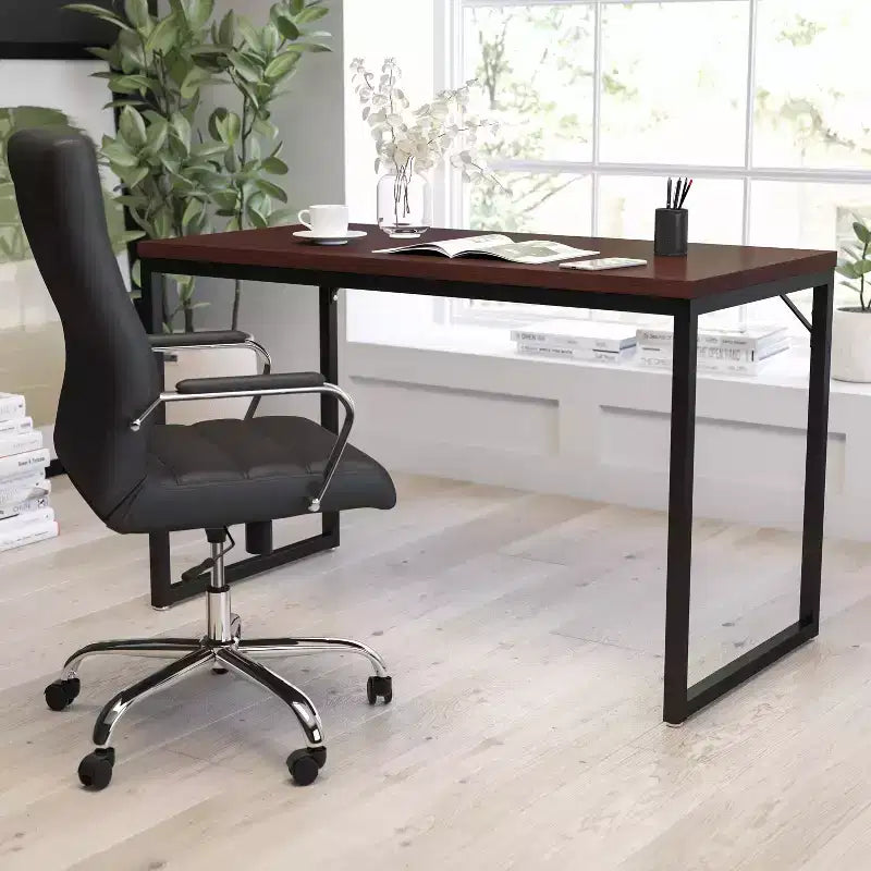 Bureau d'ordinateur Merrick Lane de 47 pouces avec cadre métallique ouvert