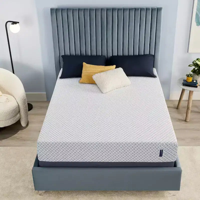 Matelas en mousse à mémoire de forme Serta Medium Firm 10 Gel