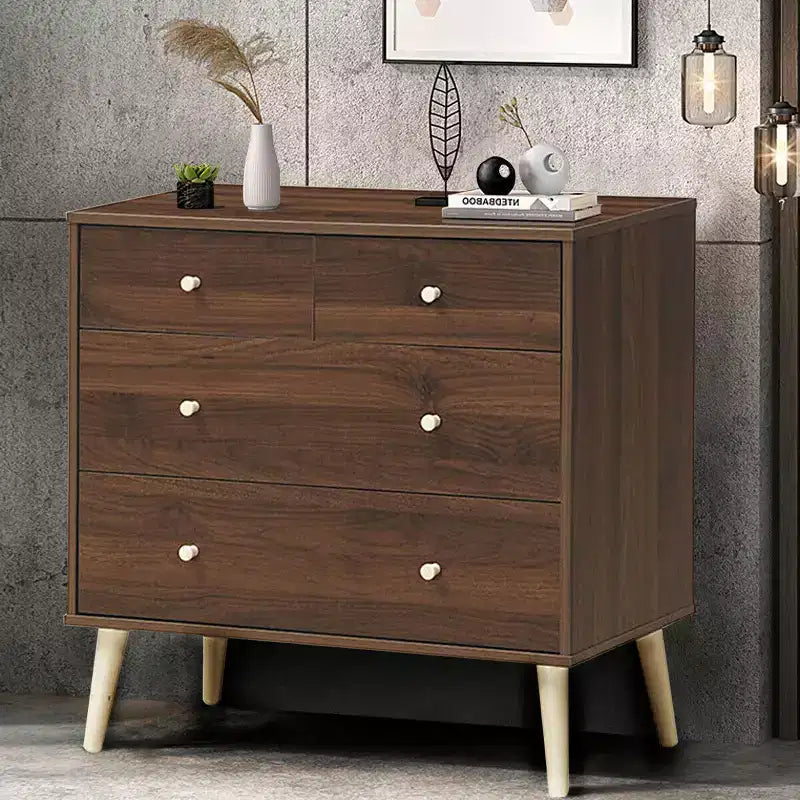 Commode Costway à 4 tiroirs avec pieds en caoutchouc et rails de finition Noyer