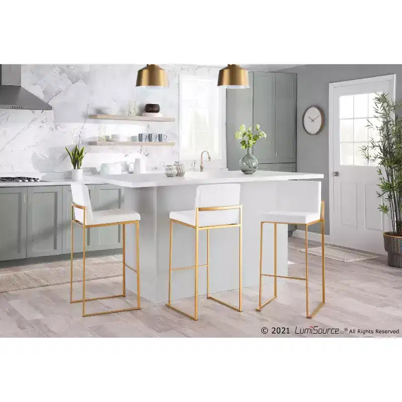 Lot de 2 tabourets de bar Fuji à dossier haut en acier inoxydable/velours avec pieds dorés - LumiSource