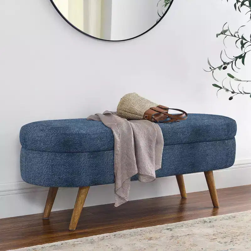Banc de rangement ovale avec pieds en hévéa, Pouf capitonné moderne - ModernLuxe