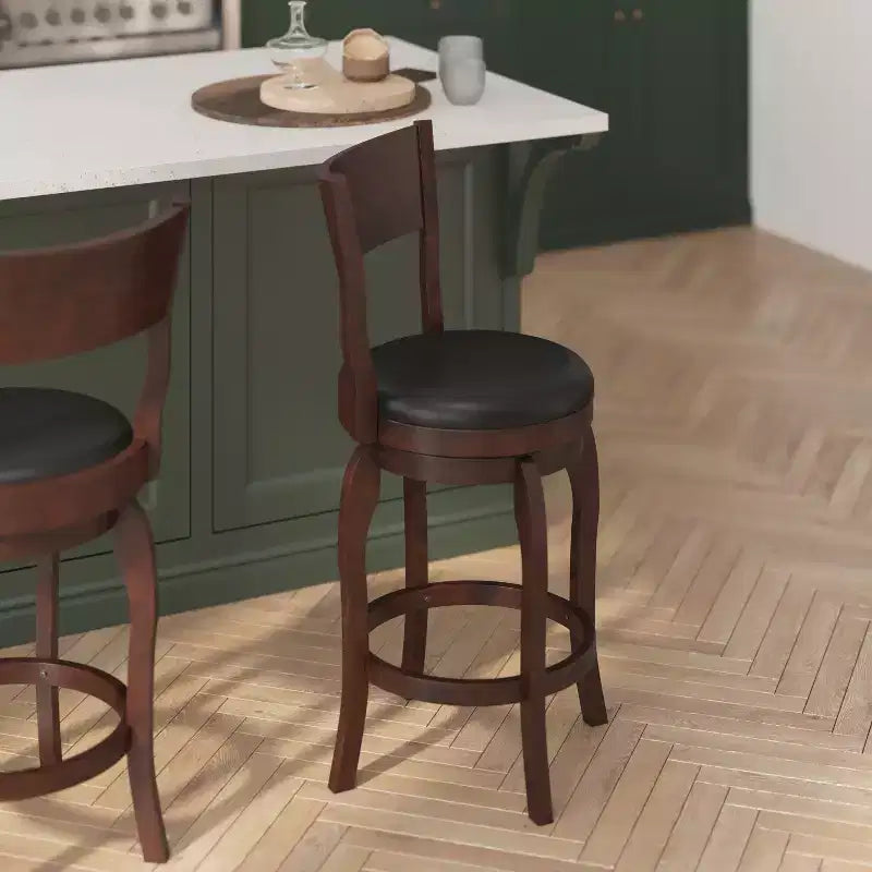 Tabouret de bar pivotant Flash Furniture Nichola de qualité commerciale, dossier ouvert classique, hauteur comptoir de bar avec cadre en bois cintré et assise rembourrée et capitonnée