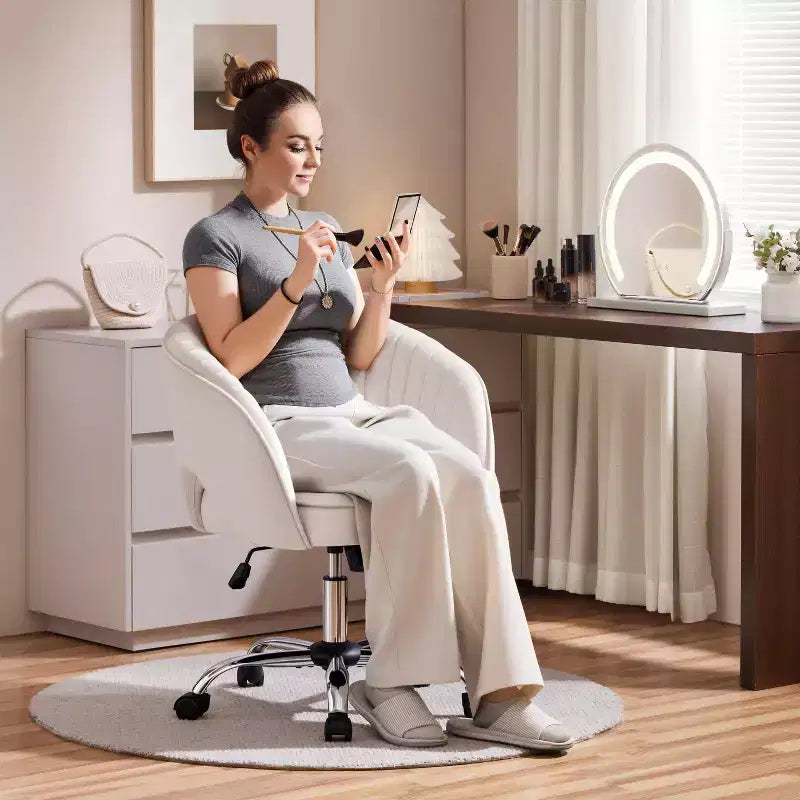 Fauteuil de bureau à roulettes Yaheetech avec dossier capitonné