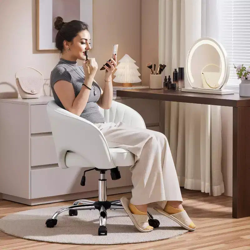 Fauteuil de bureau à roulettes Yaheetech avec dossier capitonné