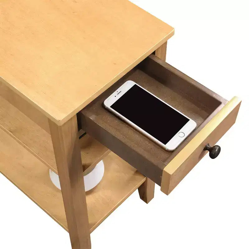 Table d'appoint de chevet American Heritage avec 1 tiroir, station de charge et étagères - Breighton Home