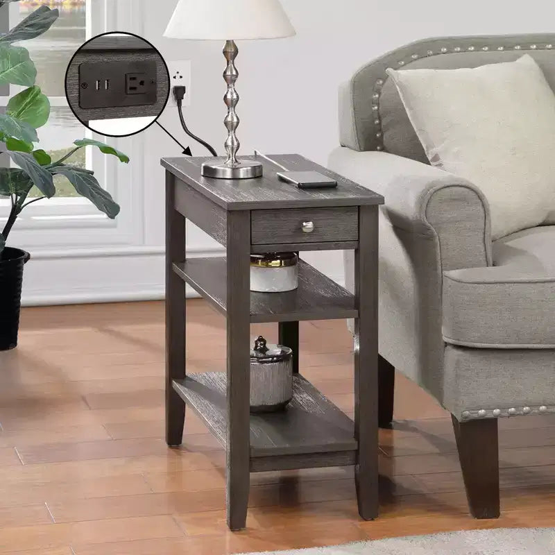 Table d'appoint de chevet American Heritage avec 1 tiroir, station de charge et étagères - Breighton Home