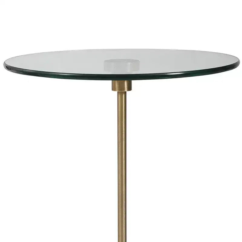 Table d'appoint ronde moderne Uttermost en laiton brossé, 40 cm de large, dessus en verre doré pour salon, chambre, chevet, entrée, maison